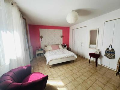 Maison de ville - 160 m² - 9 pièces