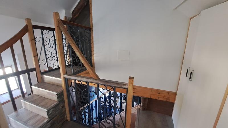 Grange - 80 m² - 4 pièces