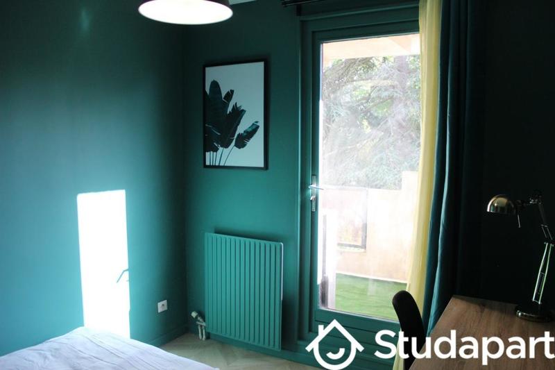 Chambre - 13 m² - 1 pièce