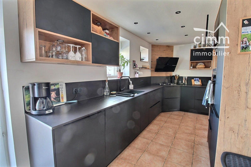 Maison - 151 m² - 5 pièces