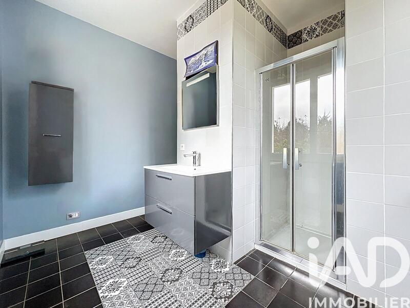 Maison - 400 m² - 10 pièces