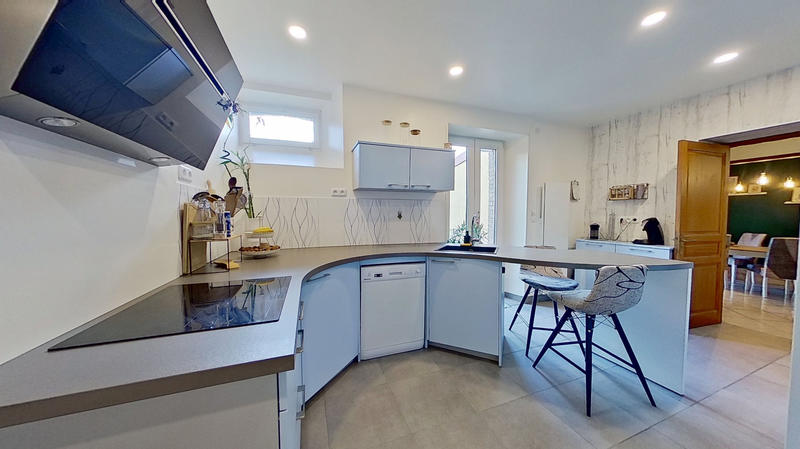 Maison - 160 m² - 7 pièces