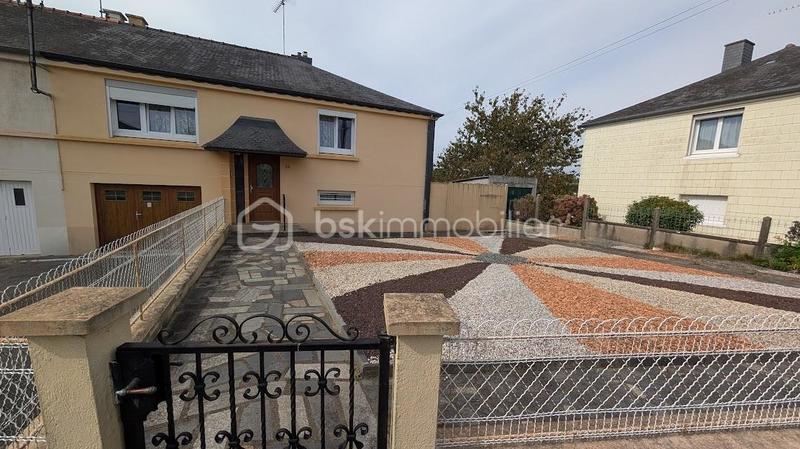 Maison - 77 m² - 5 pièces