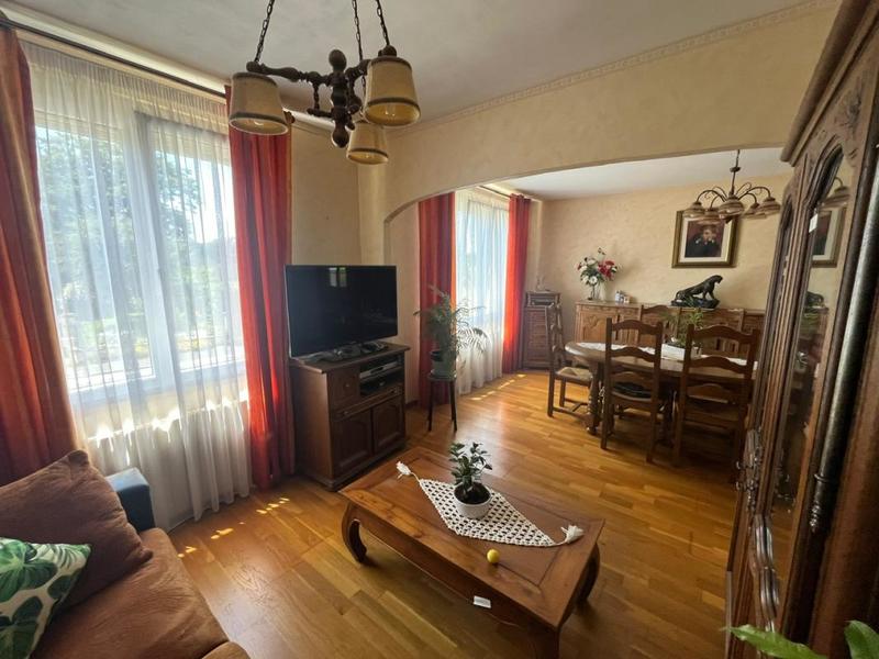 Maison - 70 m² - 5 pièces