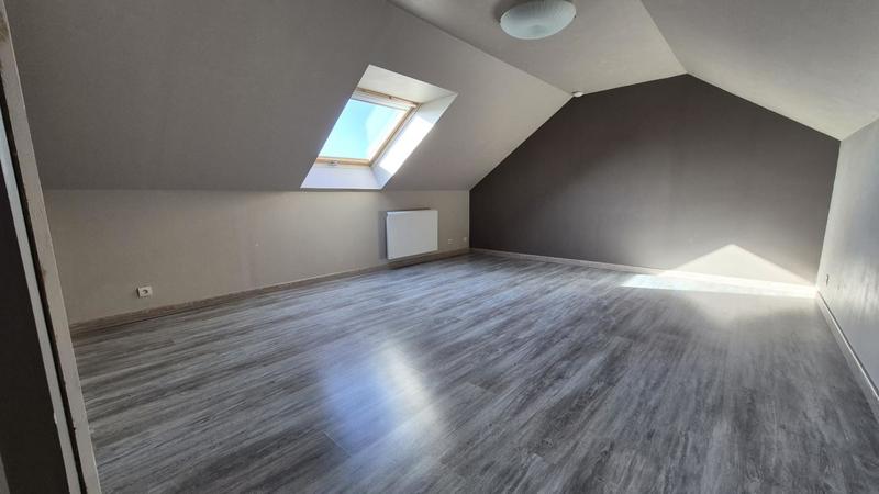 Maison - 99 m² - 5 pièces