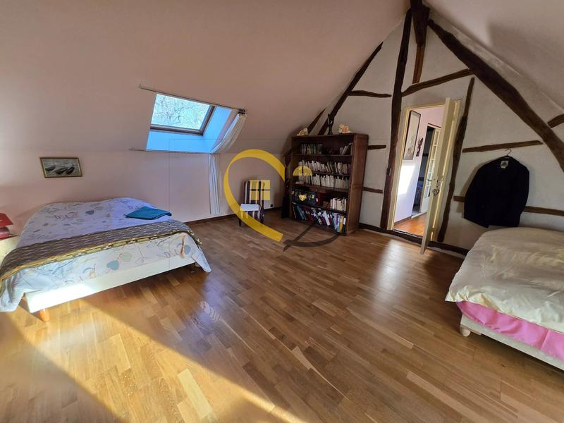 Maison - 180 m² - 5 pièces