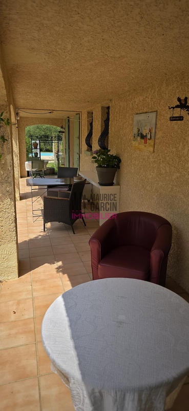 Maison - 195 m² - 6 pièces