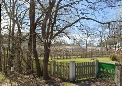 Terrain constructible - 330 m²