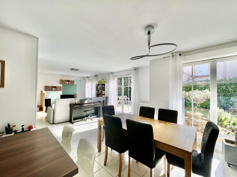 Maison - 113 m² - 6 pièces