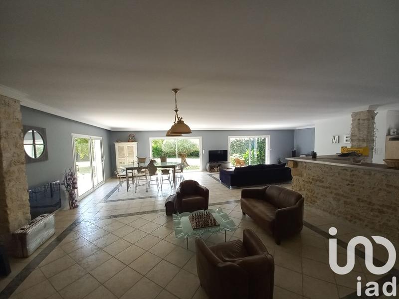 Maison - 196 m² - 5 pièces