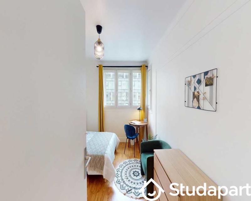 Chambre - 90 m² - 1 pièce