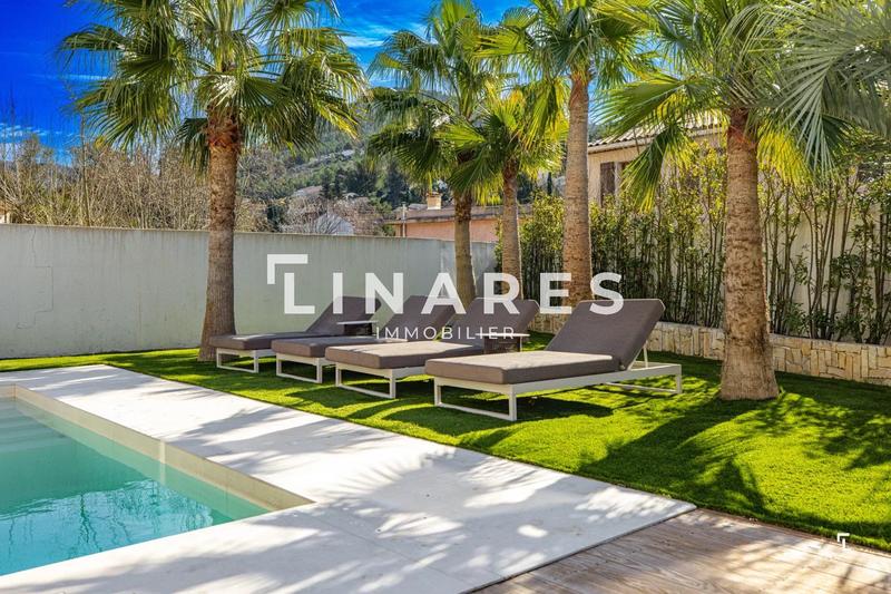 Villa - 189 m² - 6 pièces