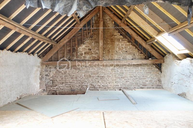 Maison en pierre - 65 m² - 4 pièces