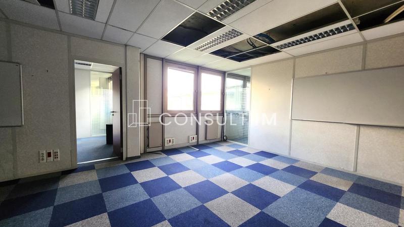 Bureau - 396 m²