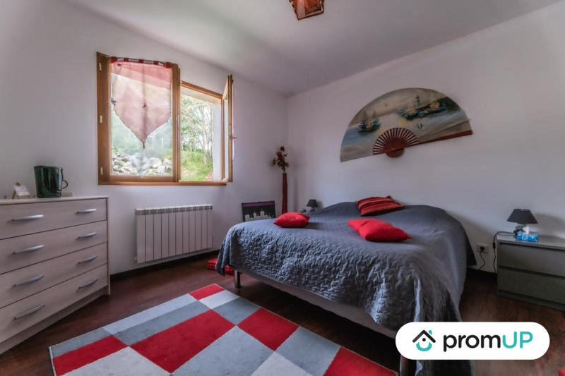 Maison traditionnelle - 380 m² - 10 pièces