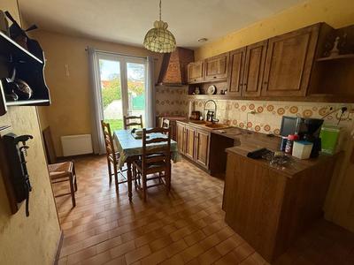 Maison - 90 m² - 4 pièces