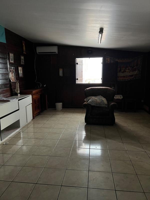 Maison - 138 m² - 5 pièces