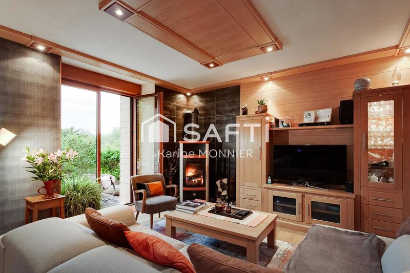 Maison - 548 m² - 16 pièces