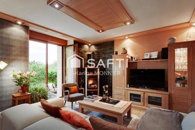 Maison - 548 m² - 16 pièces