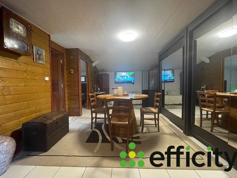 Maison - 263 m² - 8 pièces