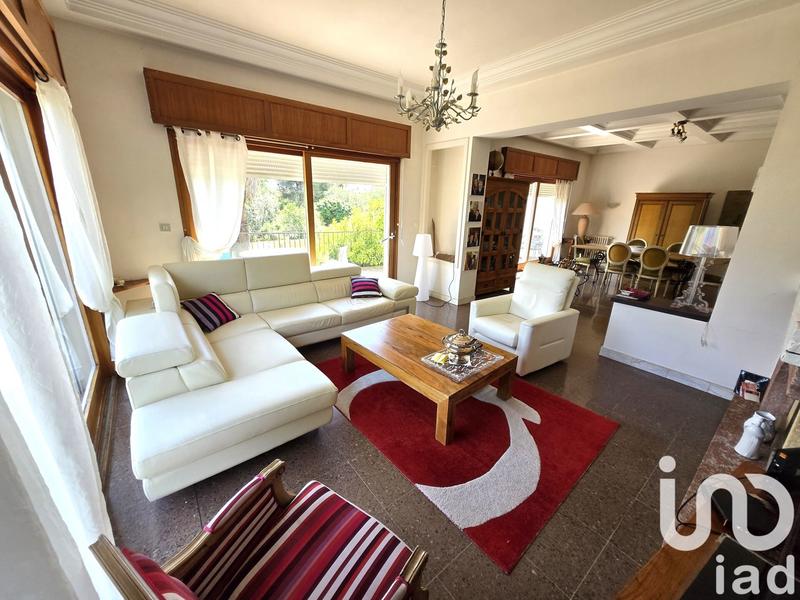 Maison - 228 m² - 6 pièces