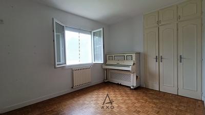 Maison - 104 m² - 4 pièces