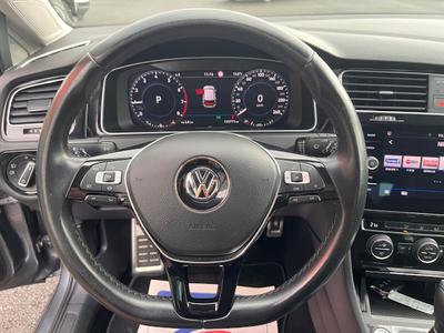 Volkswagen Golf 1.0 Tsi 115 Dsg7 Connect