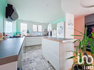 Maison - 96 m² - 4 pièces