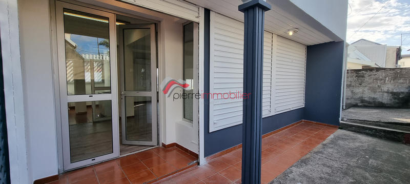 Local commercial - 82 m²