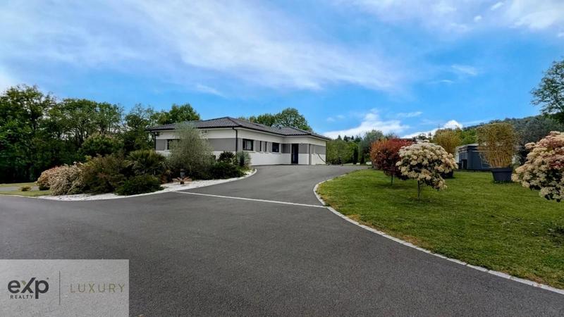 Propriété - 180 m² - 6 pièces