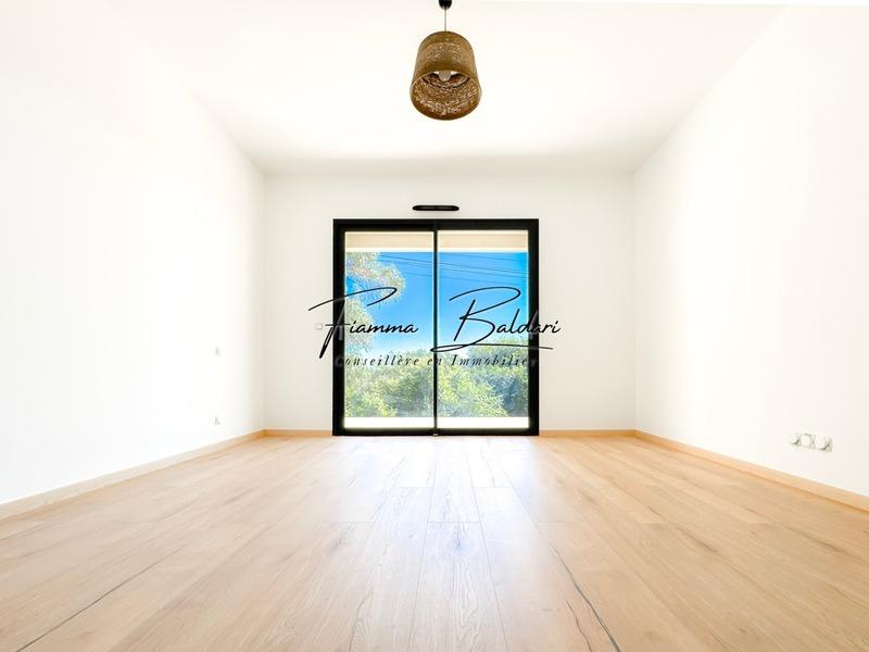 Villa - 120 m² - 4 pièces