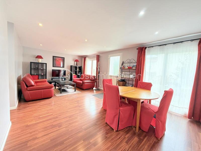 Maison - 108 m² - 6 pièces