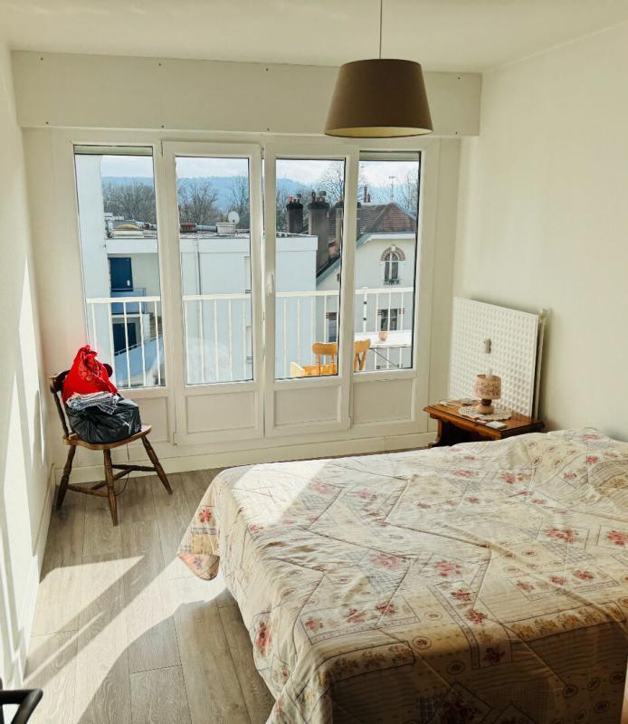 Appartement - 95 m² - 4 pièces