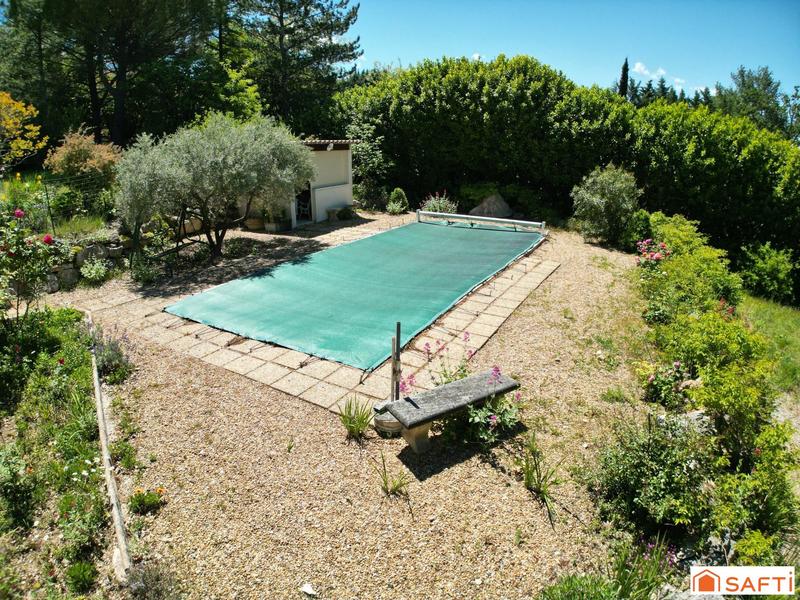 Maison - 97 m² - 4 pièces