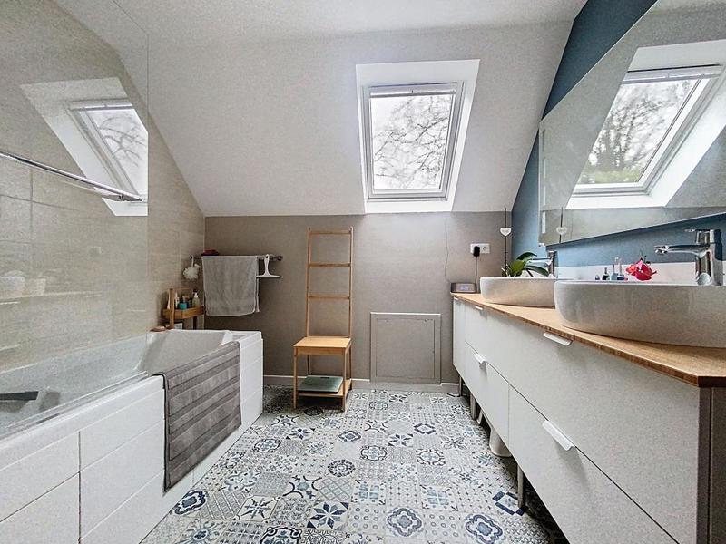 Maison - 145 m² - 5 pièces