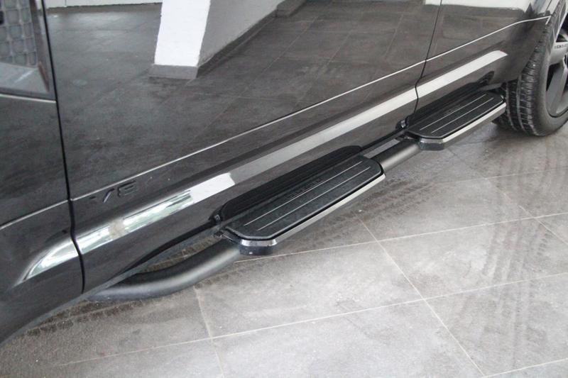 Land Rover Defender V8 110 P525 Edition 007 Bva8