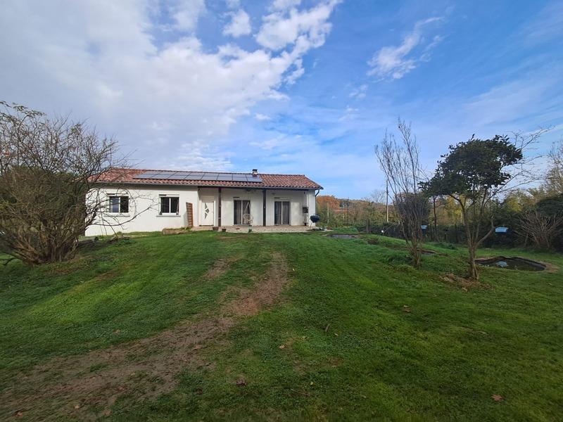 Maison - 105 m² - 4 pièces