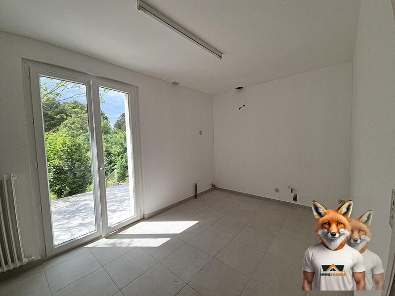 Maison traditionnelle - 164 m² - 7 pièces