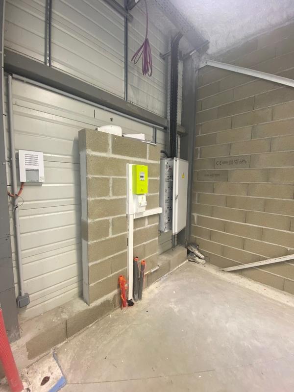 Local commercial - 572 m²