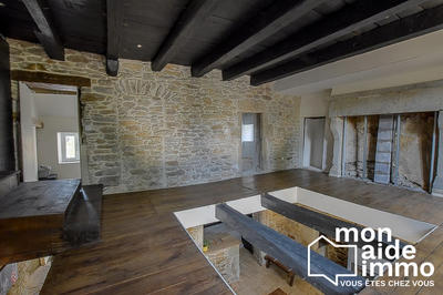 Maison ancienne - 242 m² - 8 pièces