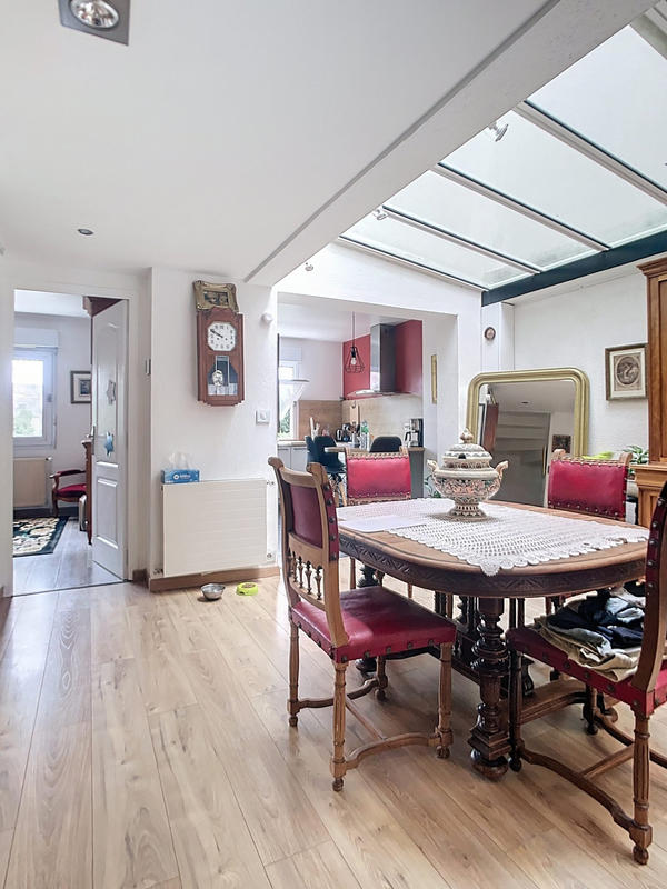 Maison - 142 m² - 7 pièces