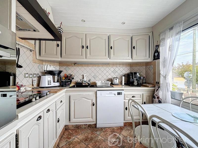 Maison traditionnelle - 138 m² - 6 pièces