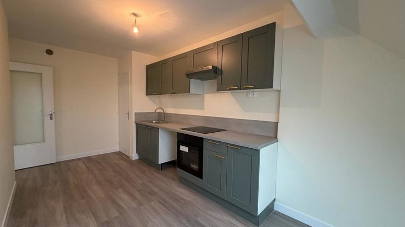 Appartement - 95 m² - 4 pièces