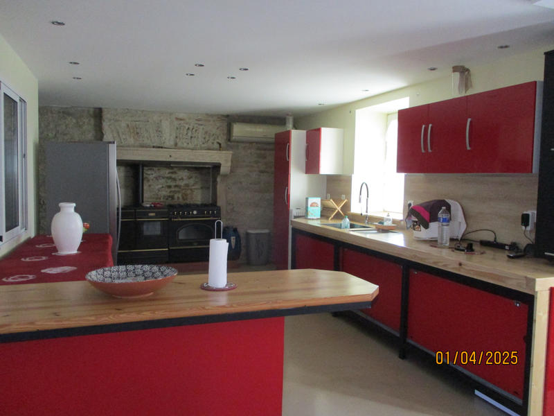 Maison - 200 m² - 7 pièces