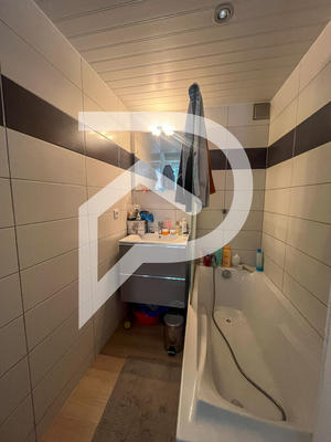 Appartement - 60 m² - 3 pièces