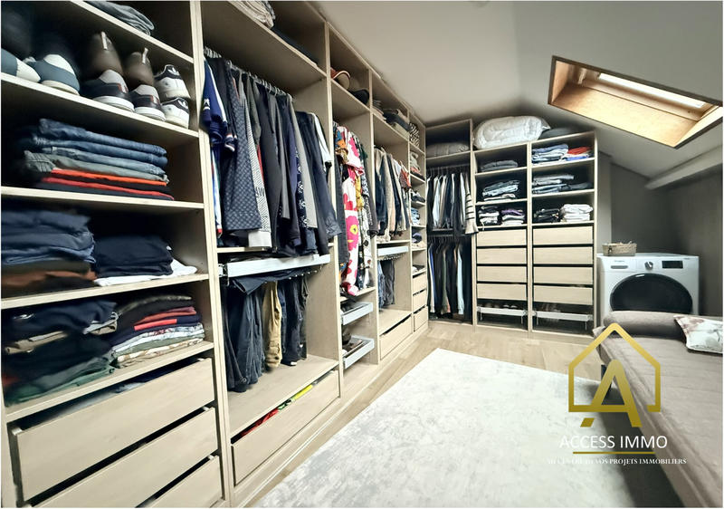 Maison - 144 m² - 8 pièces