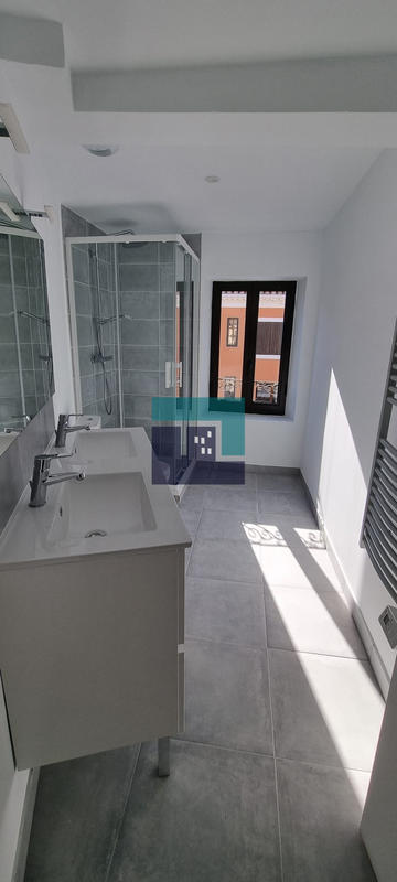 Appartement - 74 m² - 4 pièces