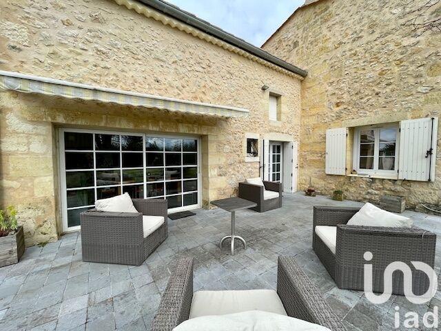 Maison - 250 m² - 9 pièces