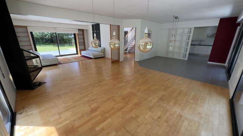 Maison - 170 m² - 5 pièces