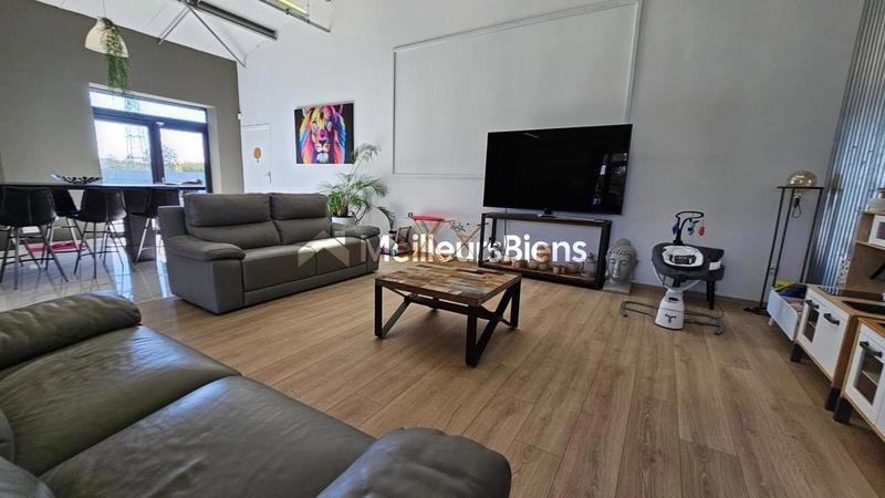 Maison - 328 m² - 8 pièces